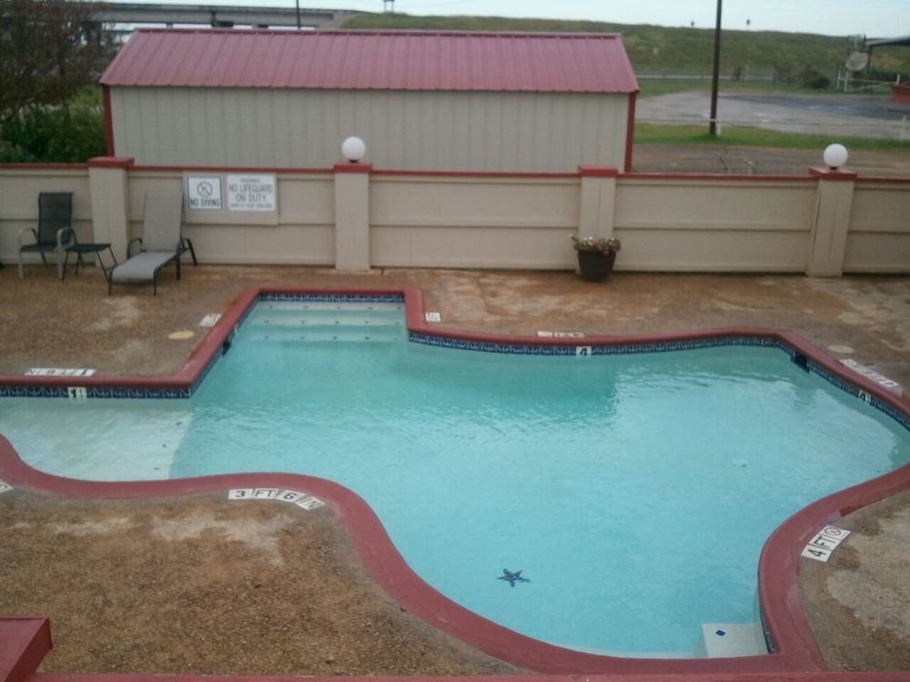 Royal Inn Pearsall 外观 照片